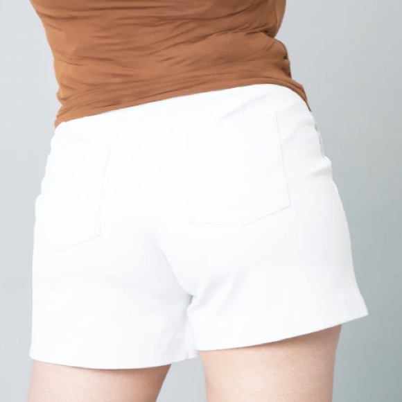 NWT Spanx On the Go 6" Shorts with Silver Lining Technology XS - Picture 4 of 10